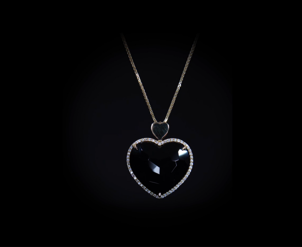 Lantisor cu diamante, pandantiv inima, aur galben 18K, piatra Onix