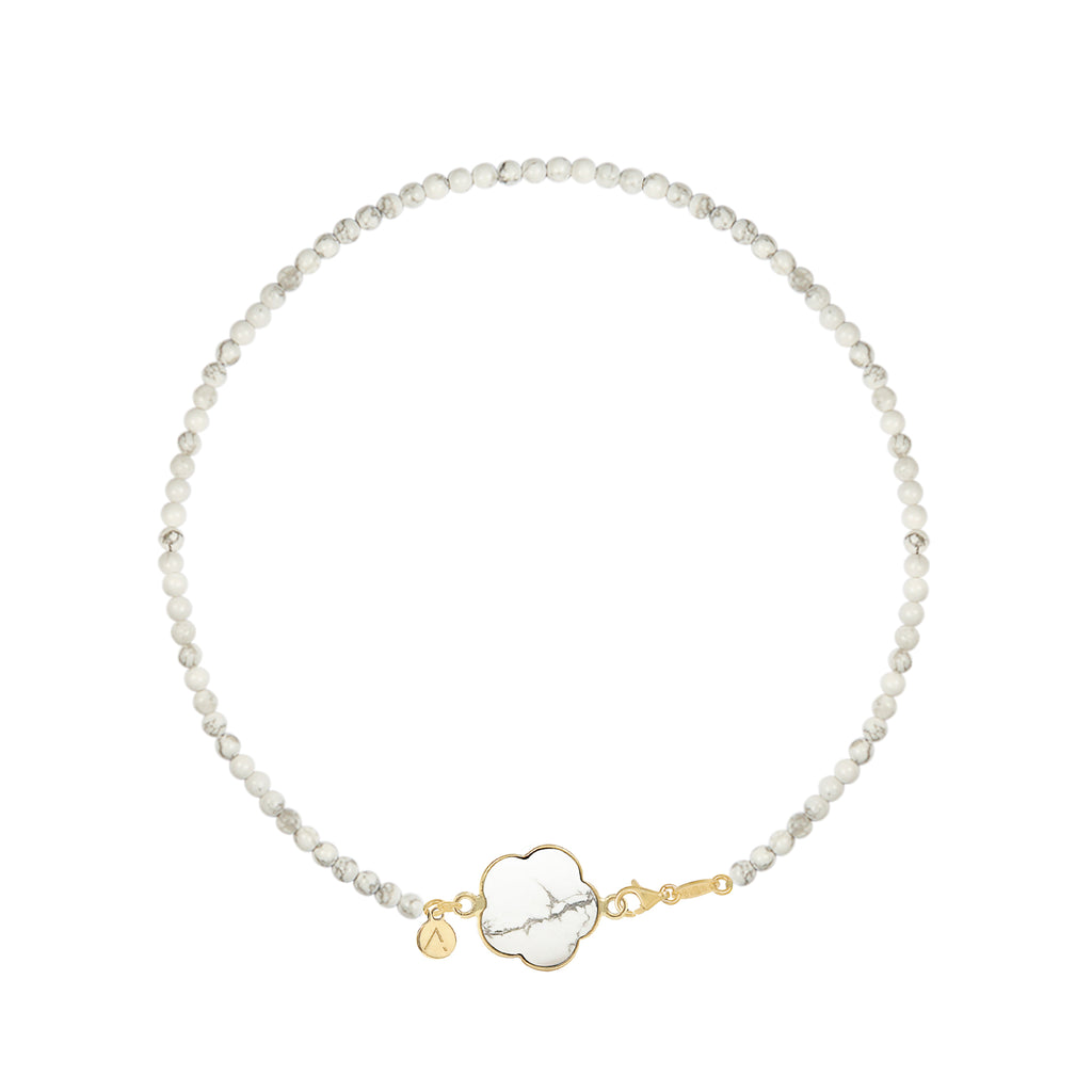 Colier scurt cu pietre naturale, pandantiv floare detasabil, aur galben 9 K, pietre Howlite