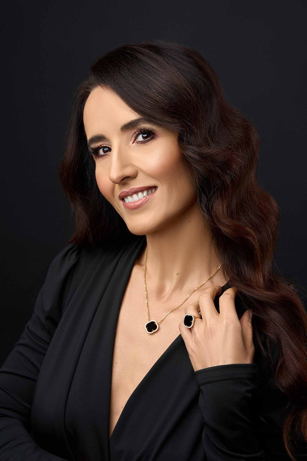 Inel cu diamante, pandantiv cruce, aur galben 18K, piatra Onix